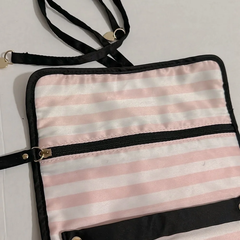 Victoria’s Secret Satin Jewelery Roll / Travel Case new never used